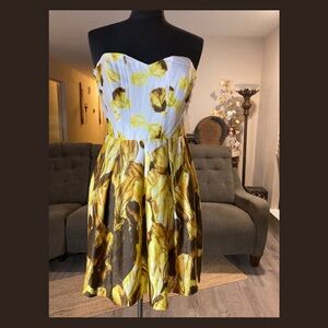 Love 21 Yellow Leaf Print Strapless Fit & Flare Dress Size 4
